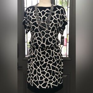 NWT- Alfani Graphic Black and White Boat Neckline Dress